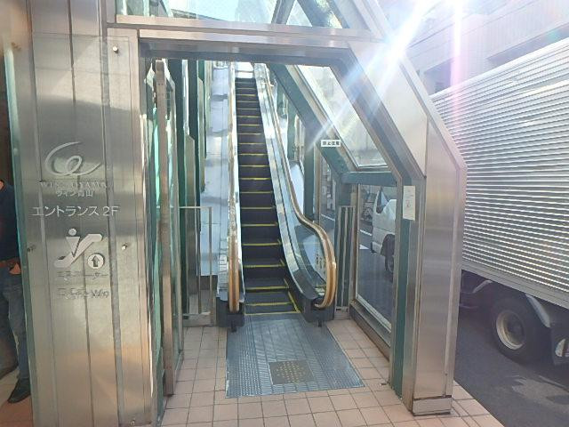 ウィン青山エントランス①