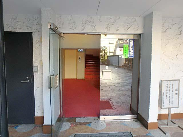 秀和青南レジデンスエントランス③