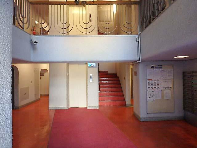 秀和青南レジデンスホール①