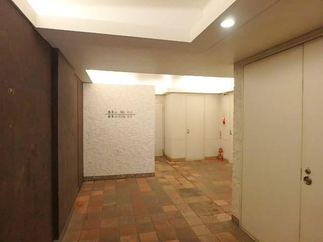 ＮＹＫビルホール①