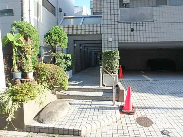 サンハイム南青山エントランス②