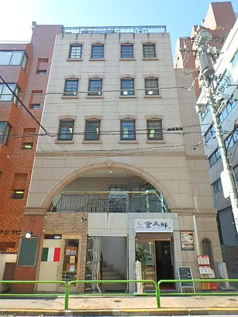 南青山クインビル外観①(メイン)