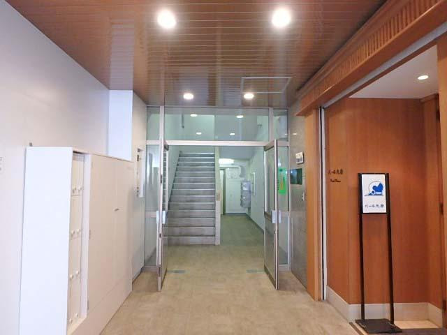 青山センタービルエントランス②