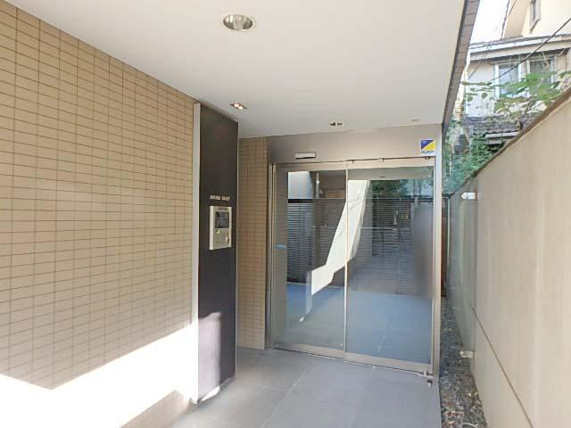 青山アレーエントランス②