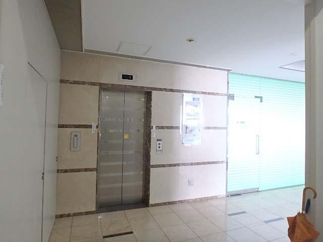 ホール④