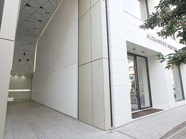 エントランス①