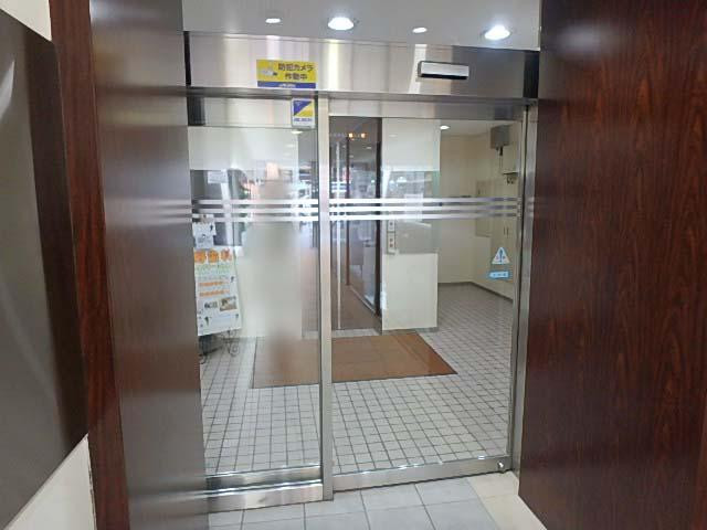 青山真洋ビルエントランス②