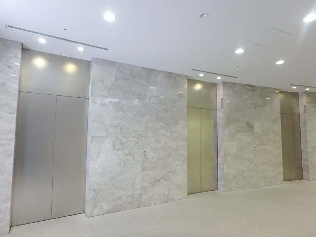 Ｄ－ＬＩＦＥＰＬＡＣＥ南青山ホール③