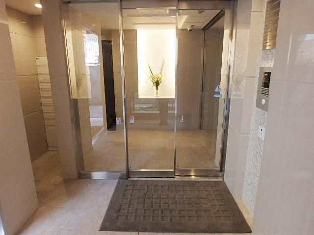 ＬＩＥＮ南青山ホール①