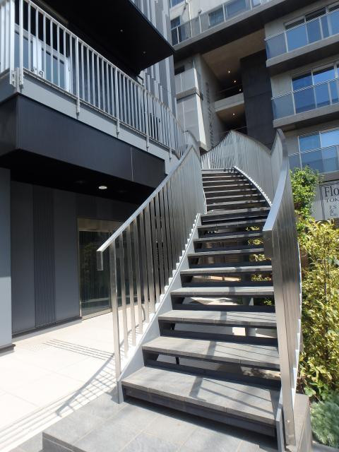 ＡＵＳＰＩＣＥ　ＯＭＯＴＥＳＡＮＤＯ／ＶＯＲＴ南青山Ⅲエントランス②