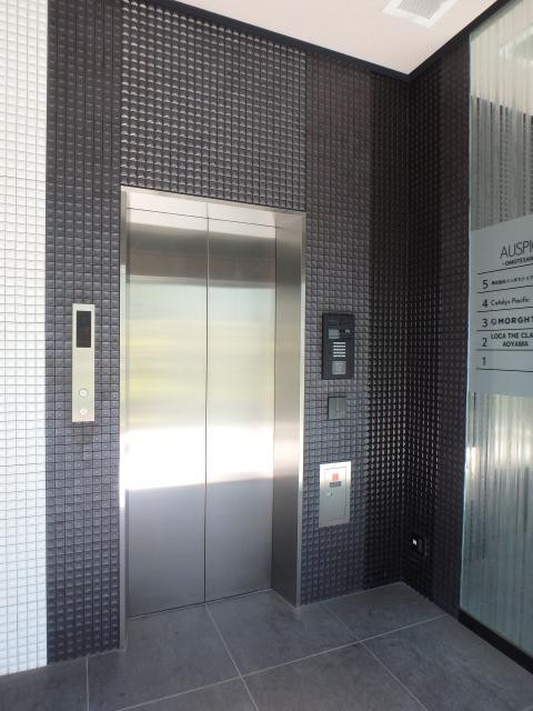 ＡＵＳＰＩＣＥ　ＯＭＯＴＥＳＡＮＤＯ／ＶＯＲＴ南青山Ⅲホール①
