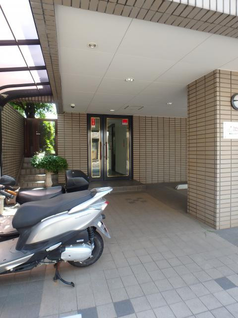 ホリアージュ南青山エントランス①