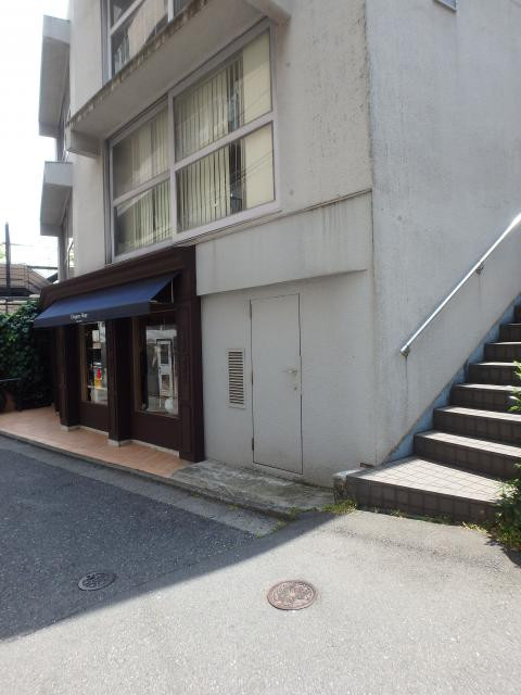 三恵ビルエントランス①