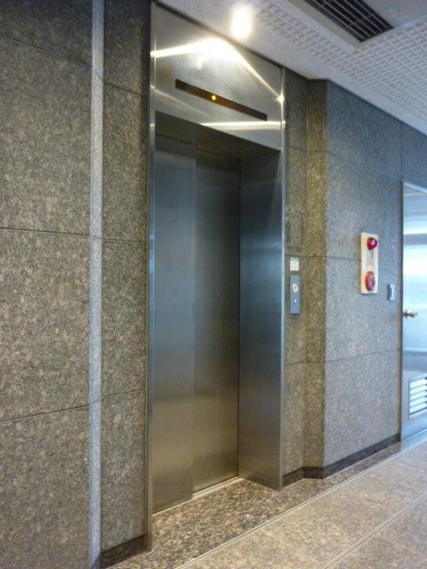 皆川ビルホール②
