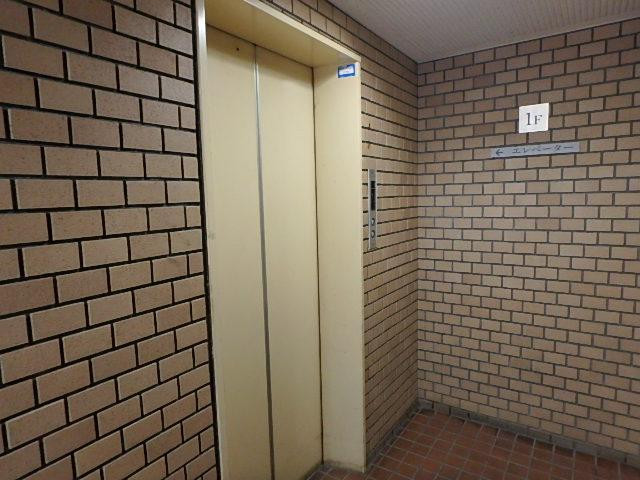 白金三五ビルホール③