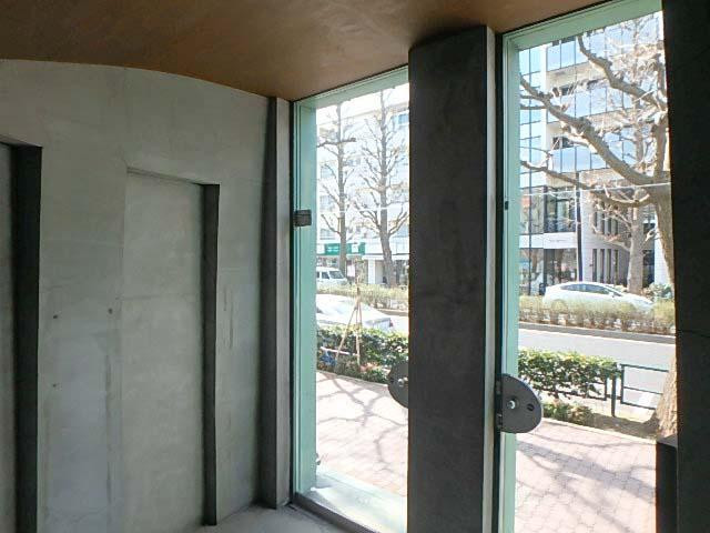 ＴＳＵＴＳＵＩ白金台ビルホール④