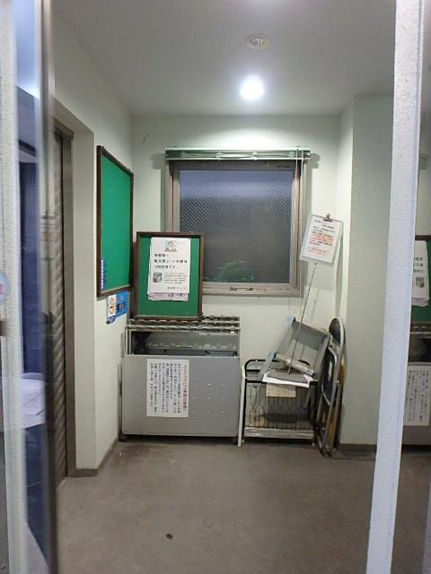 ホール①