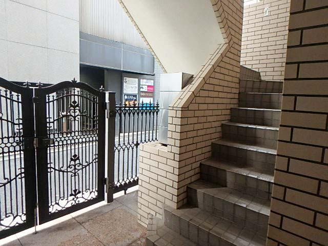 バイナリー北青山ホール②