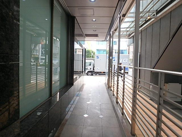 ＫＦＩビルホール④