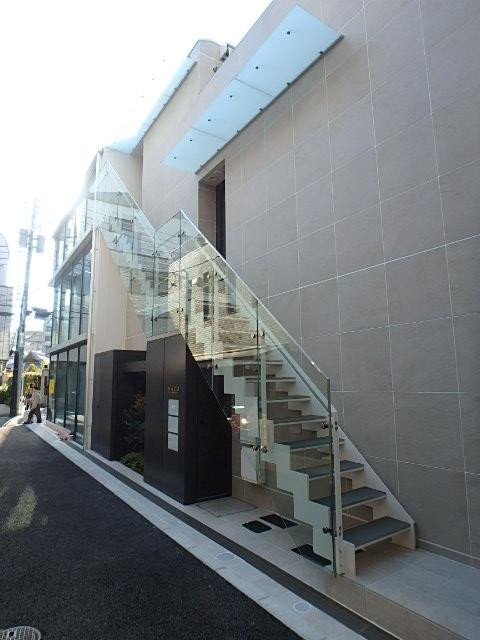 エントランス①