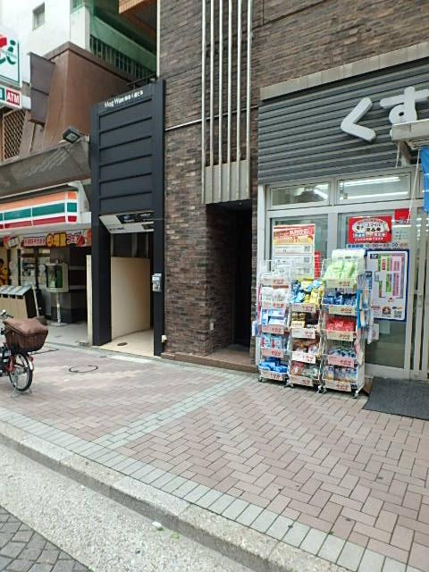 エントランス①