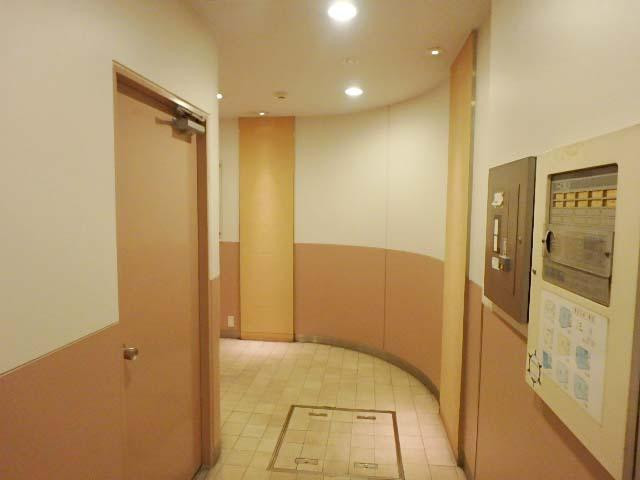 麻布台第一ビルホール①