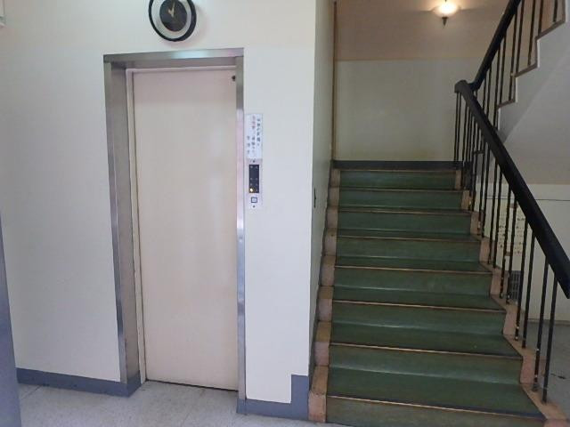 三貴ビルホール①