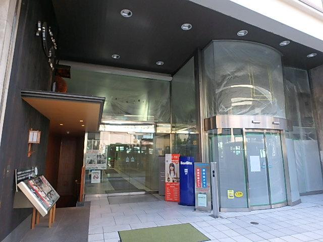 六本木電気ビルエントランス①