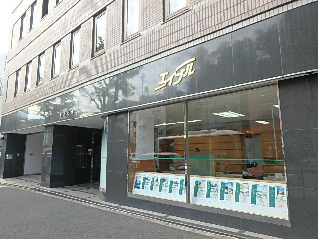 六本木蟻川ビルエントランス①
