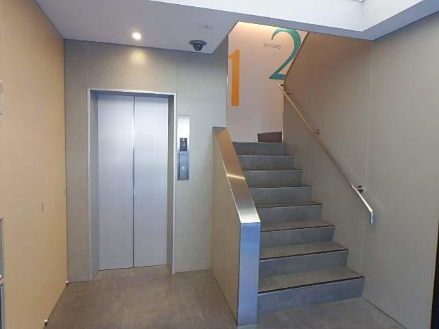 ＡＢビルホール①