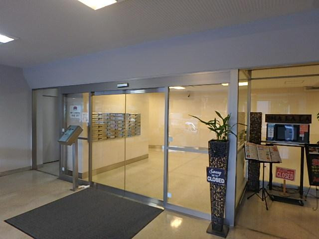 六本木ハイツエントランス②