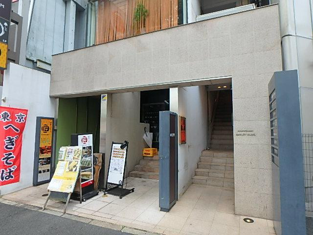 スマイリービルエントランス①