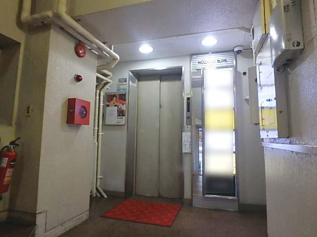 ホール②