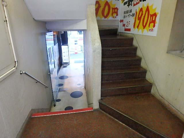 ホール③