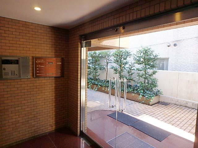 マノア六本木ホール①