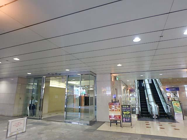 ラピロス六本木エントランス②