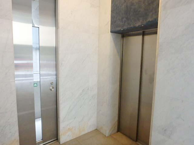ＰＲＩＸビルホール②