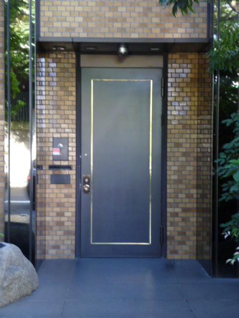 六本木ビルエントランス①