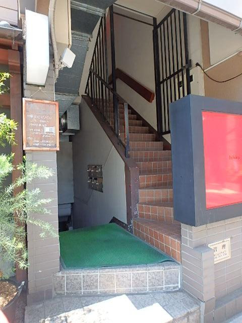 ホール①