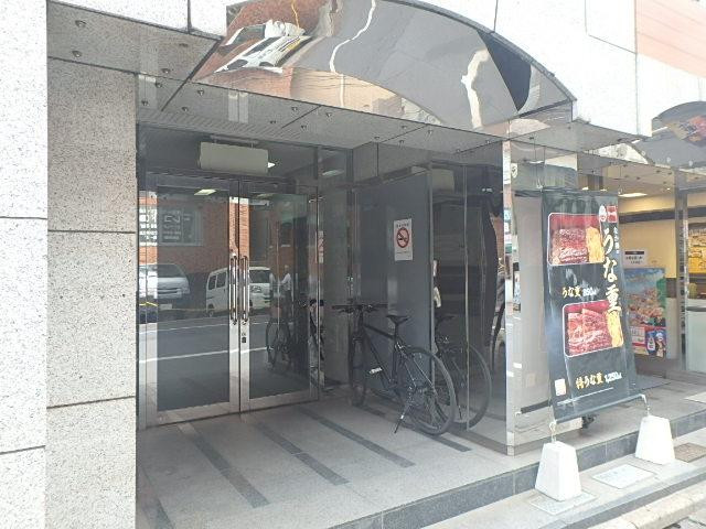 下田ビルエントランス②