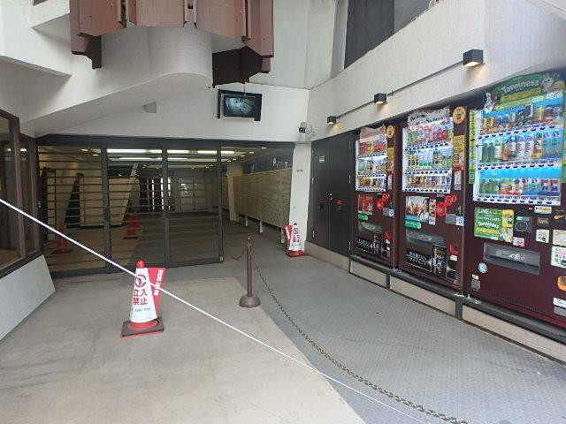 山手マンションエントランス③