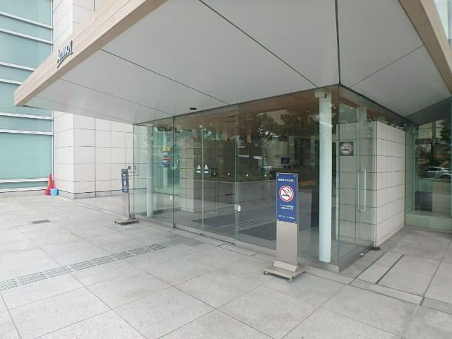 日本アムウェイ本社ビルエントランス②