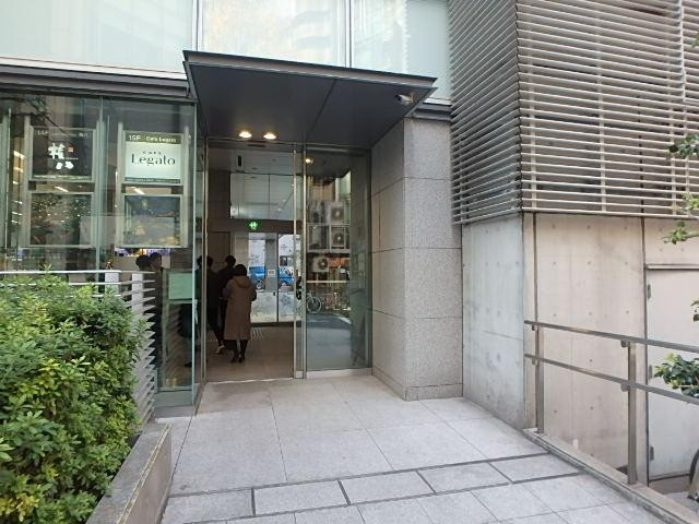 エントランス①