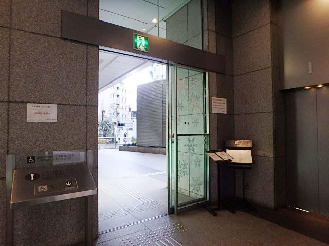 ホール②