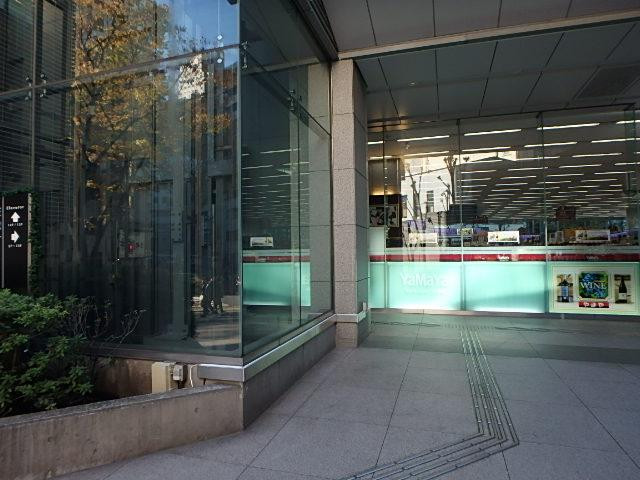 ホール①