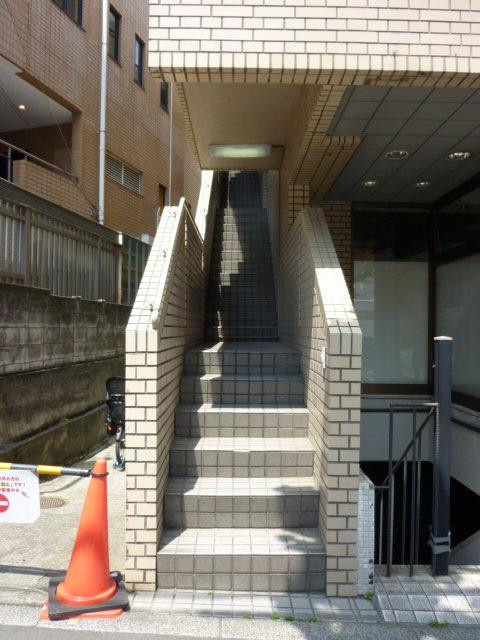 Ｊ＆Ｈビルエントランス②