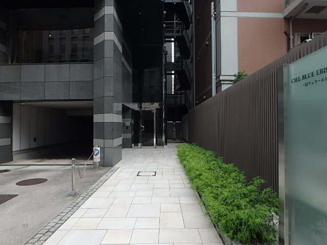 エントランス②