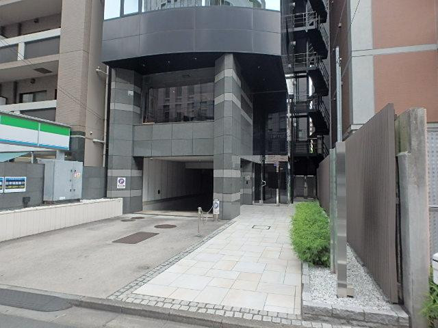 エントランス①