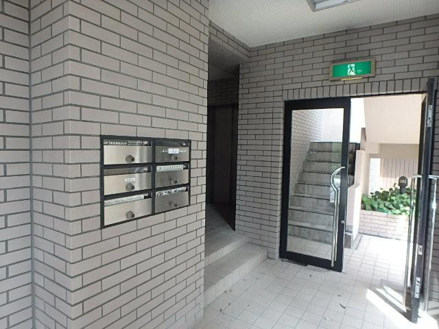 世亞ビルホール①