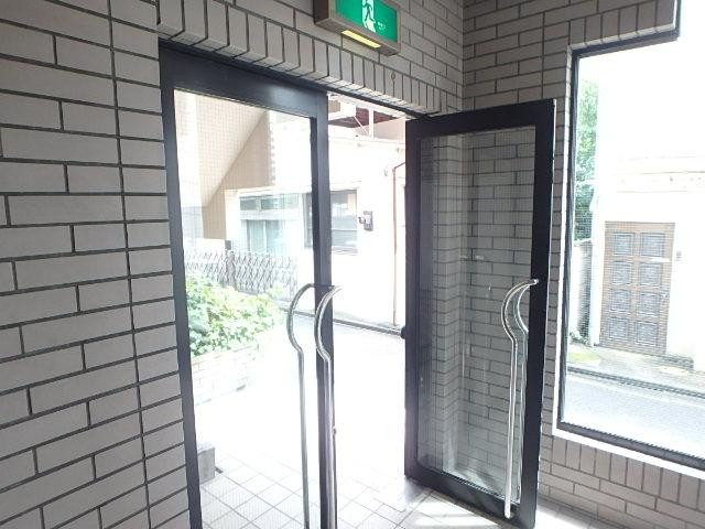 世亞ビルホール②